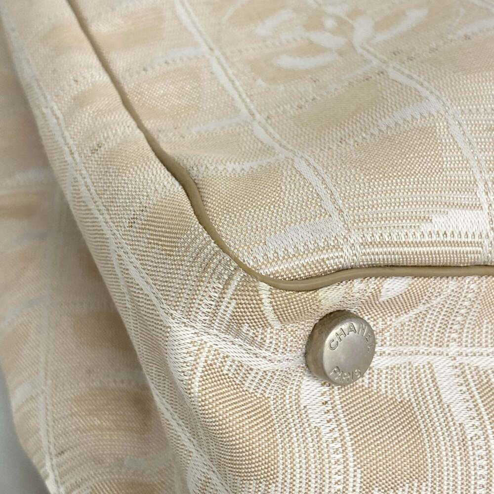 Chanel New Travel Nylon Tote Bag, Beige, Women's - Picture 6 of 12